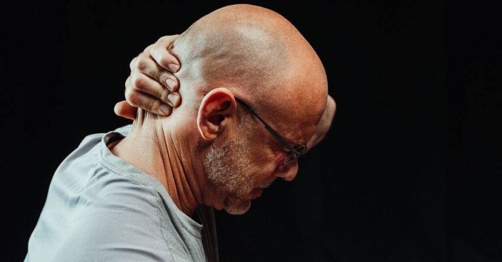 Neck Pain chiropractic treatment in Boulder, CO at MŪV Chiropractic Boulder